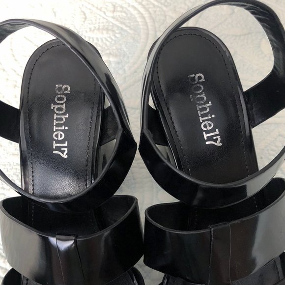 Sophie17 Black Platform Heels - Picture 4 of 5